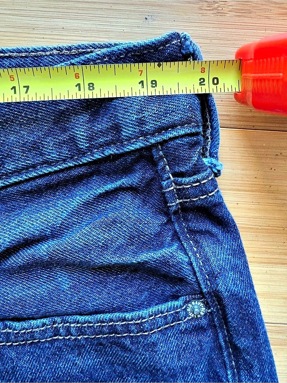 Women’s Old Navy 18 High-Rise Straight Leg Jeans - Picture 10 of 11